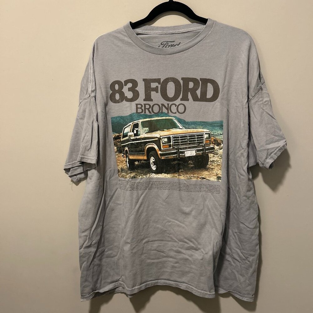 '83 FORD Bronco Graphic T-Shirt